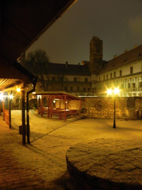 Zamecky Penzion Rotunda Brzecław Zewnętrze zdjęcie